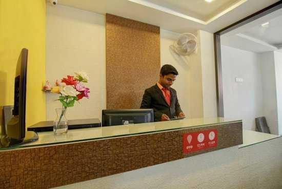 Capital O Bvh Hospitality Near Pvr Ansal Plaza Greater Noida Hotel Kültér fotó